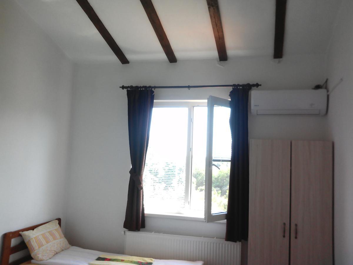 Guest House Familia Samovodene Exterior foto